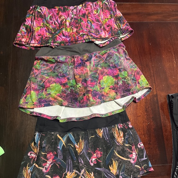 3 lululemon tennis skirts size 10 - Picture 2 of 3